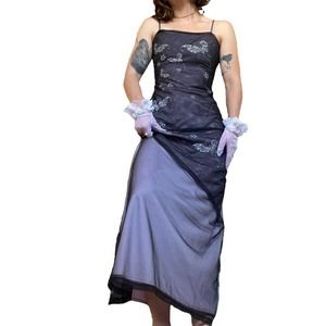 Mesh gothic 90s square